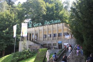 Dolna stacja kolejki na Górę Parkową